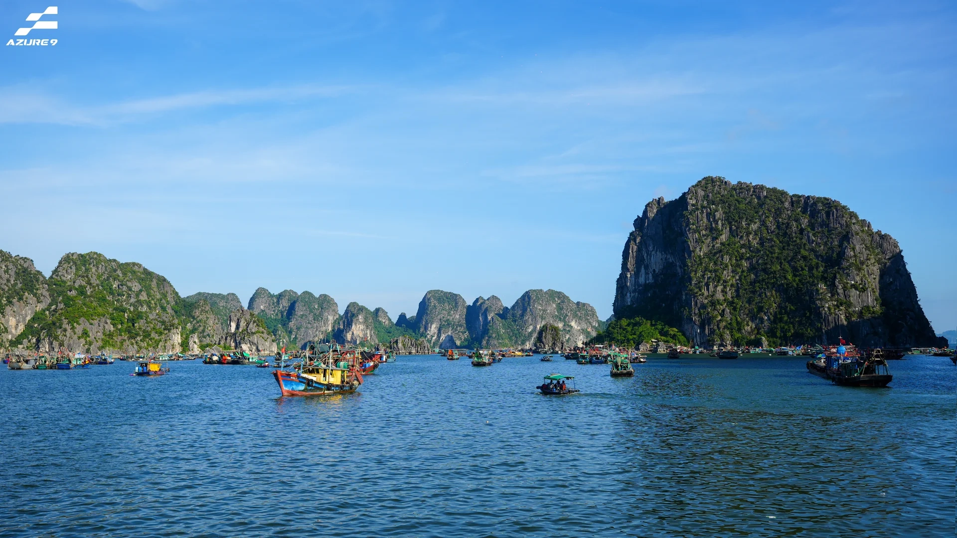 Day tour | Enjoy the morning sightseeing in Ha Long Bay with Azure9 Yacht